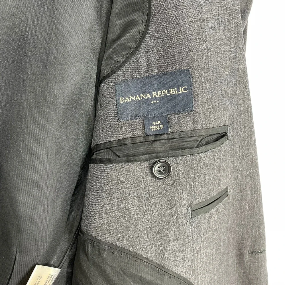 Banana Republic Men's 44R Charcoal Gray Wool Blend Two Button Blazer Suit Jacket